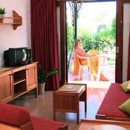 Apartament Tartanas *